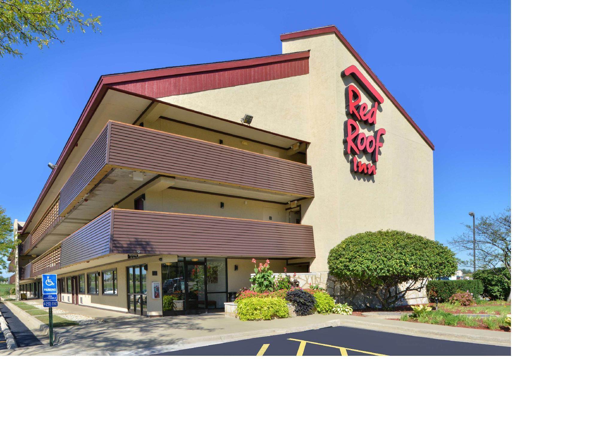 Super 8 By Wyndham Deerfield - Northbrook Hotel Exterior foto