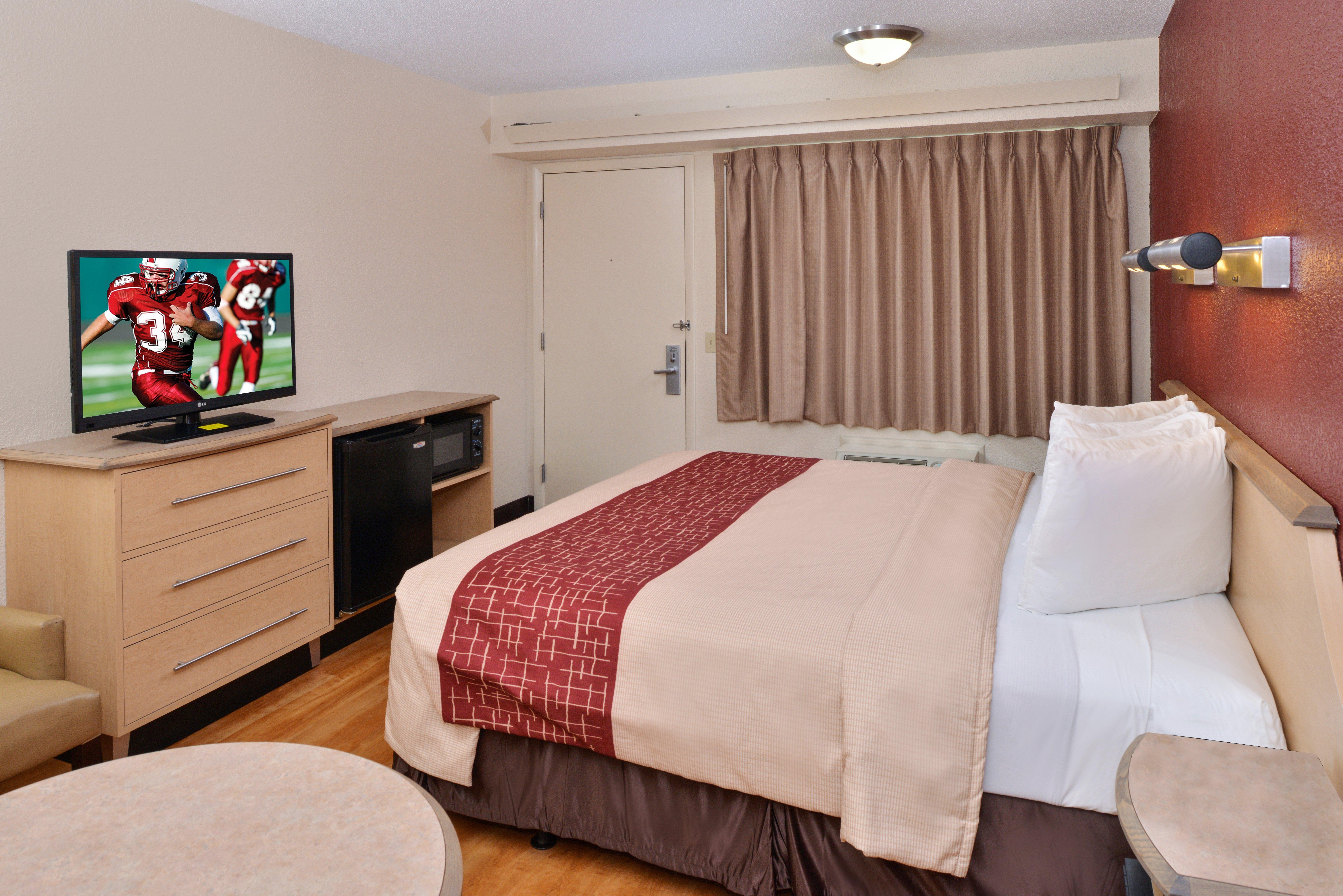 Super 8 By Wyndham Deerfield - Northbrook Hotel Exterior foto