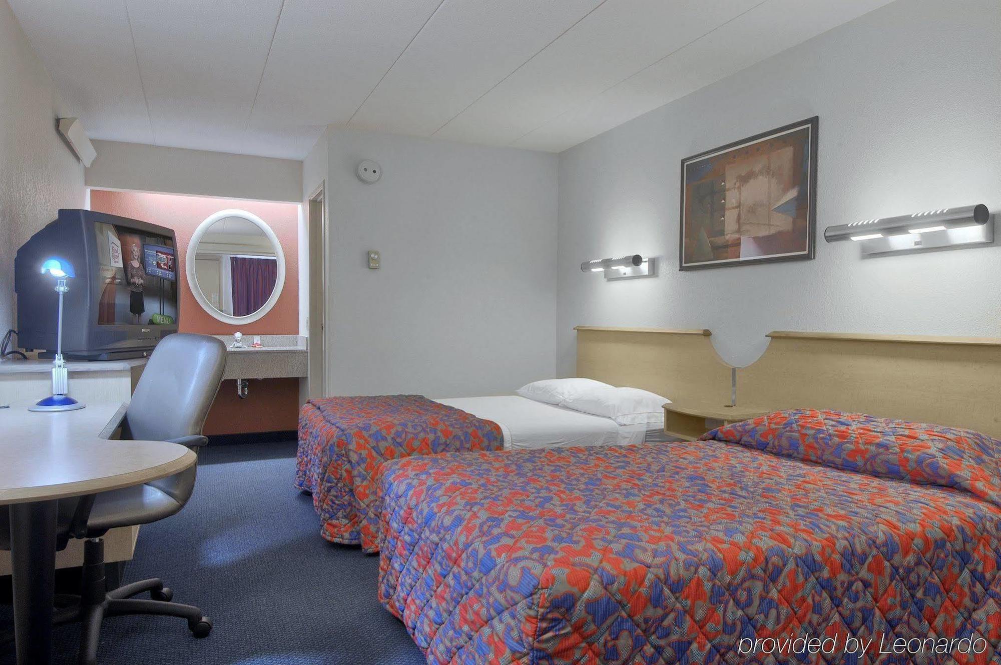 Super 8 By Wyndham Deerfield - Northbrook Hotel Cameră foto
